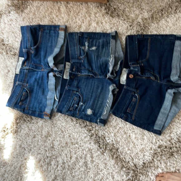 A&f size 2 shorts three pair jean stretchy shorts - Picture 5 of 6